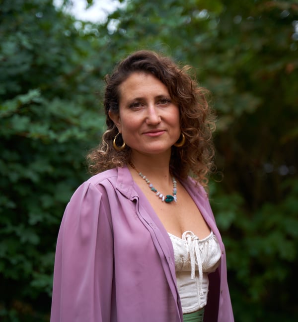 Dr. Julia Javkin